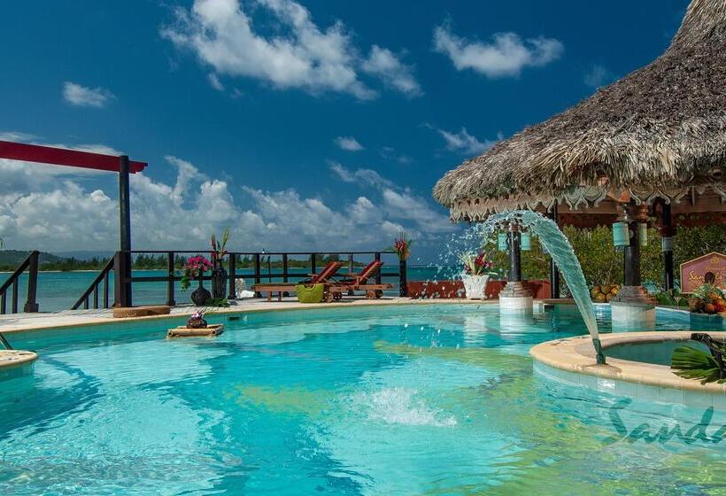 ホテル Sandals Royal Caribbean Resort & Private Island  Couples Only