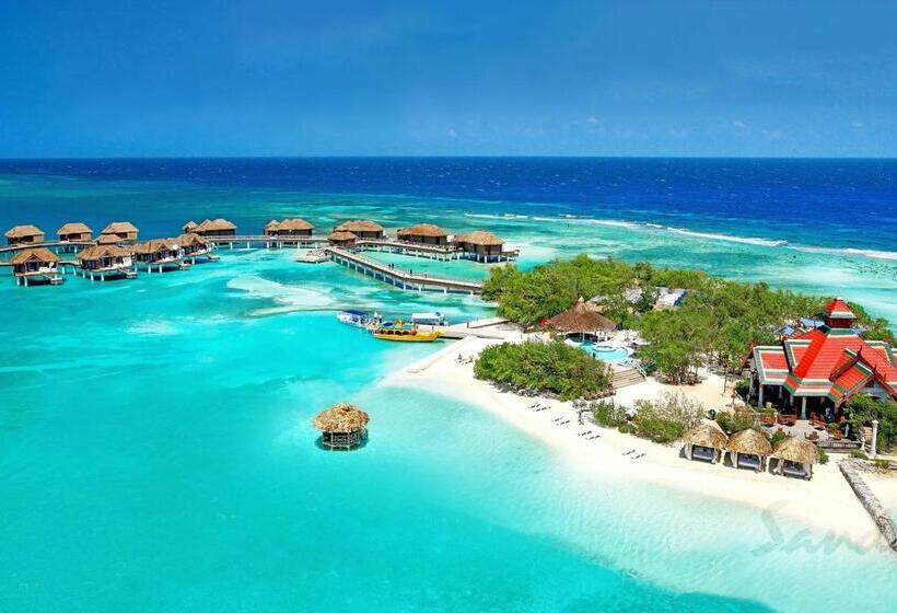 Hotel Sandals Royal Caribbean Resort & Private Island  Couples Only