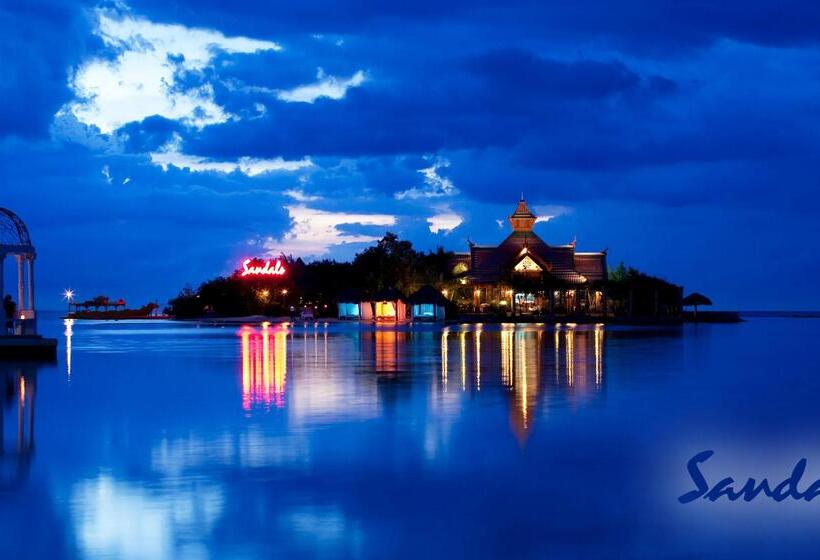 Fotos del hotel Sandals Royal Caribbean  All Inclusive Couples Only:  37