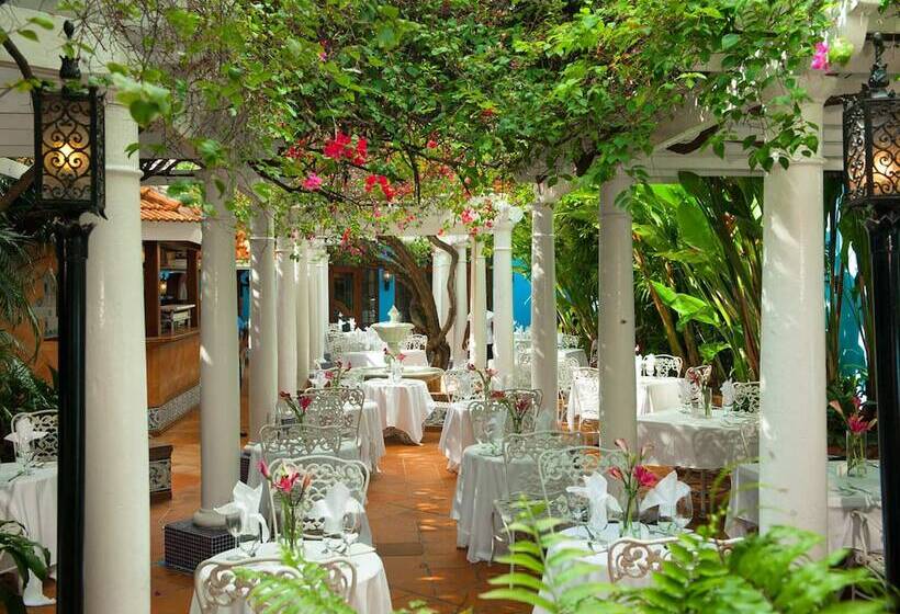 Fotos del hotel Sandals Royal Caribbean  All Inclusive Couples Only:  75