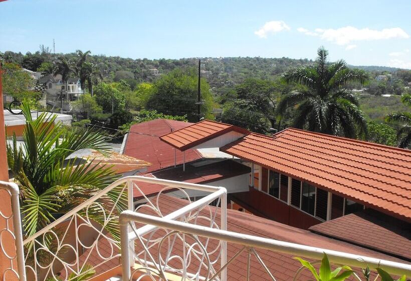 هتل Verney House Resort