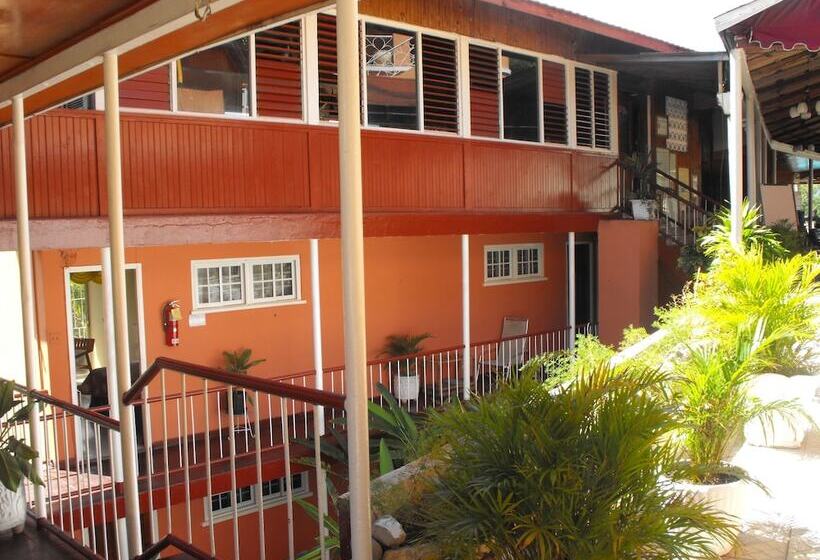 Fotos del hotel Verney House Resort:  43