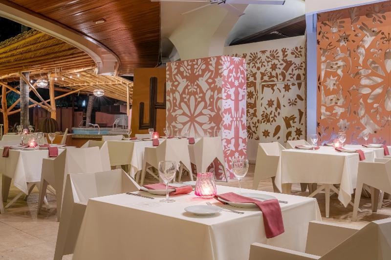 Dreams Acapulco Resorts & Spa   All Inclusive
