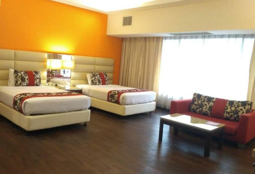 هتل Holiday Villa  & Suites Subang