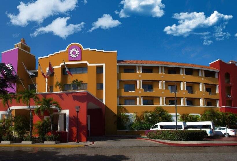 Adhara Hacienda Cancun