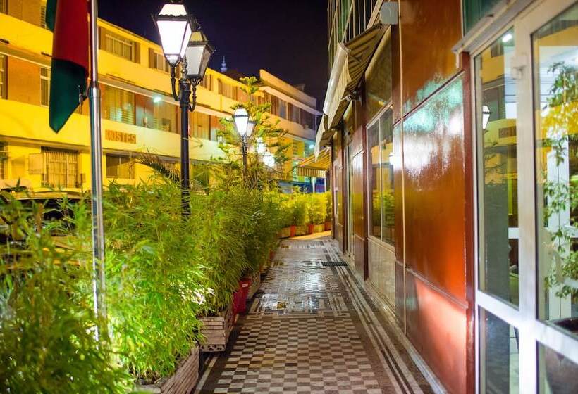 هتل Hôtel Colbert   Spa & Casino