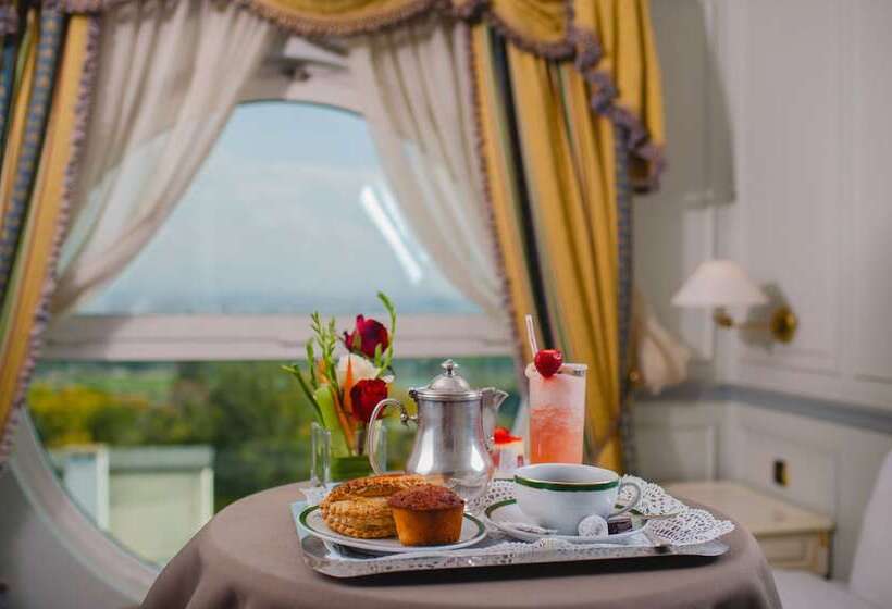 هتل Hôtel Colbert   Spa & Casino