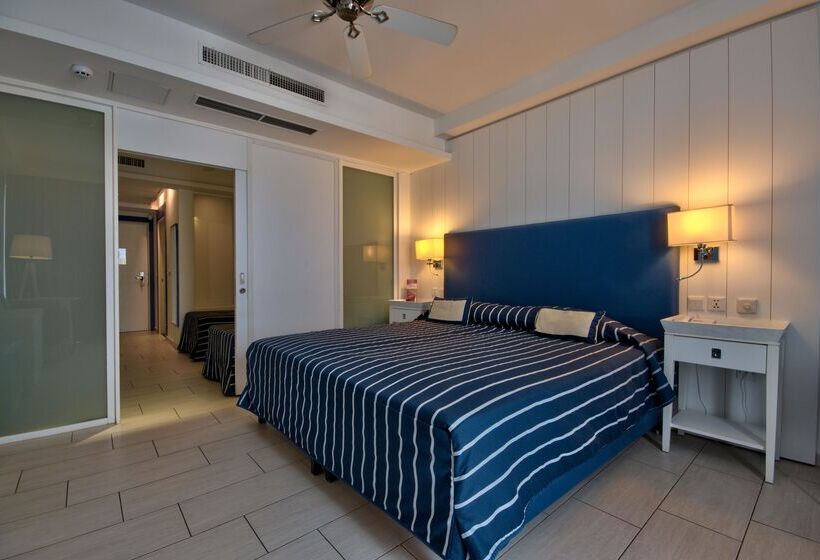 هتل Db Seabank Resort + Spa All Inclusive