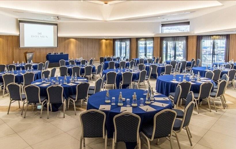 هتل Doubletree by Hilton Malta