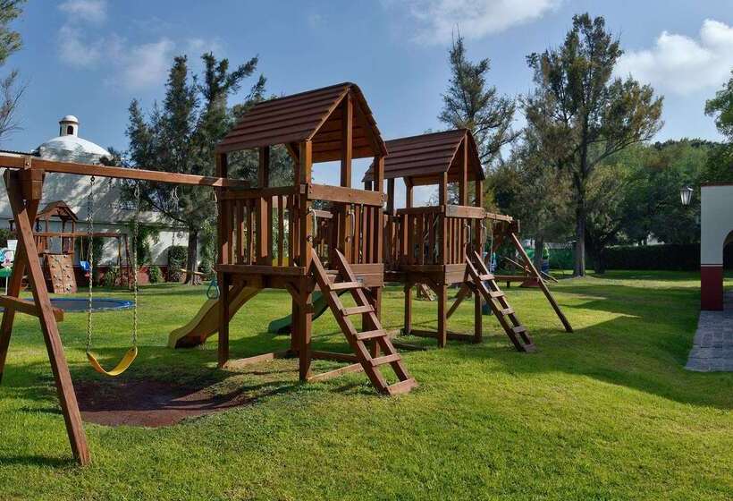هتل Hacienda Jurica By Brisas