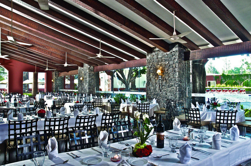 هتل Hacienda Jurica By Brisas
