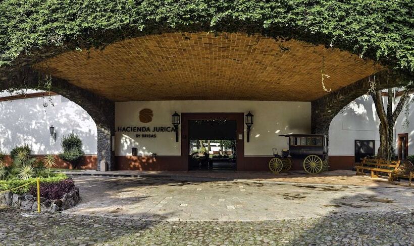 هتل Hacienda Jurica By Brisas
