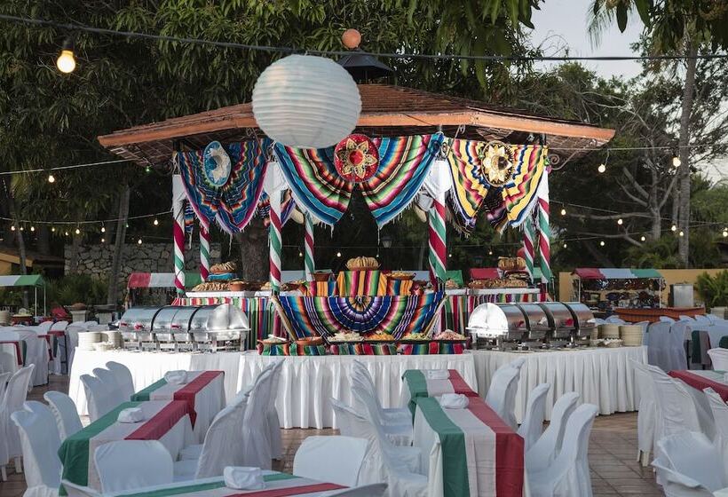 هتل Holiday Inn Resort Ixtapa All Inclusive, An Ihg