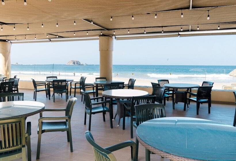 هتل Holiday Inn Resort Ixtapa All Inclusive, An Ihg