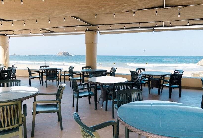 فندق Holiday Inn Resort Ixtapa All Inclusive, An Ihg