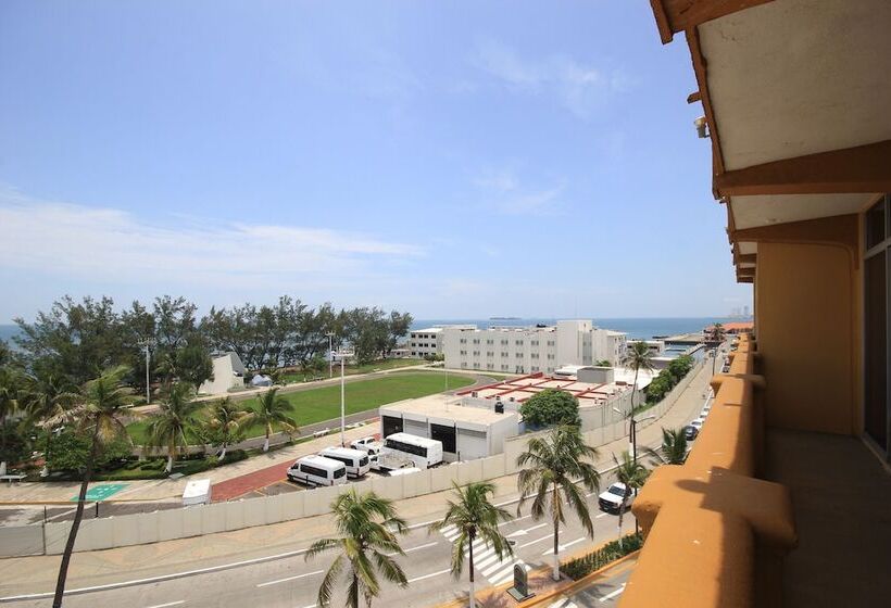 هتل Howard Johnson By Wyndham Veracruz