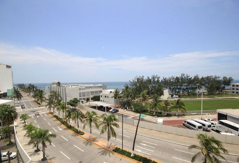 هتل Howard Johnson By Wyndham Veracruz