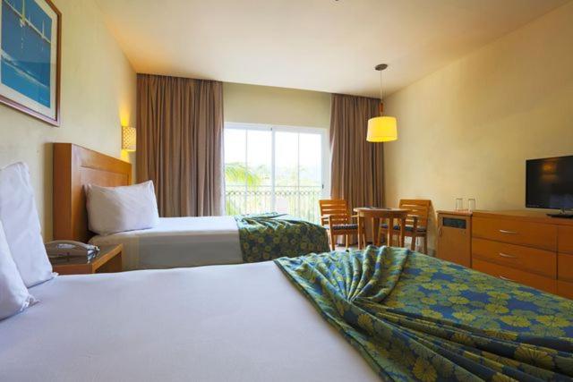 هتل Krystal Puerto Vallarta