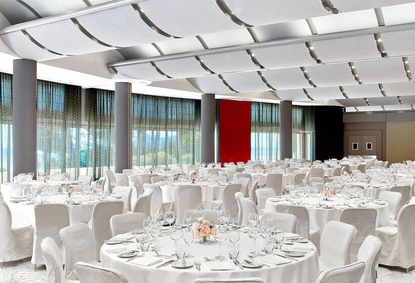 ホテル Le Méridien Beach Plaza