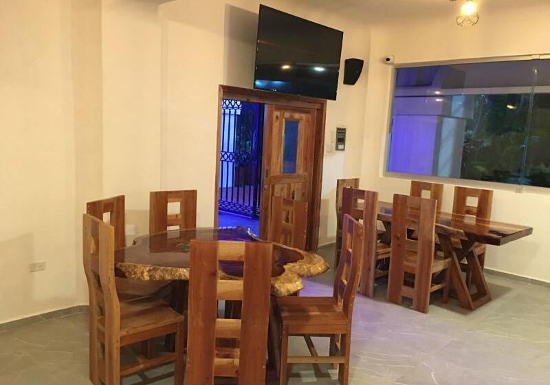 Fotos del hotel Maria De Lourdes:  16