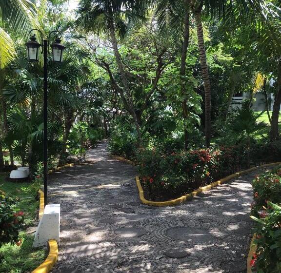 هتل Maya Caribe Faranda Cancun