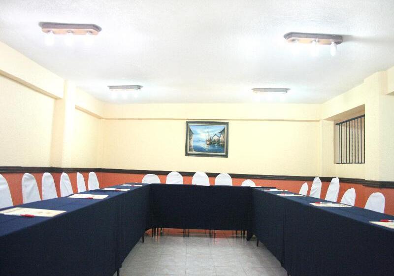 هتل Plaza Independencia
