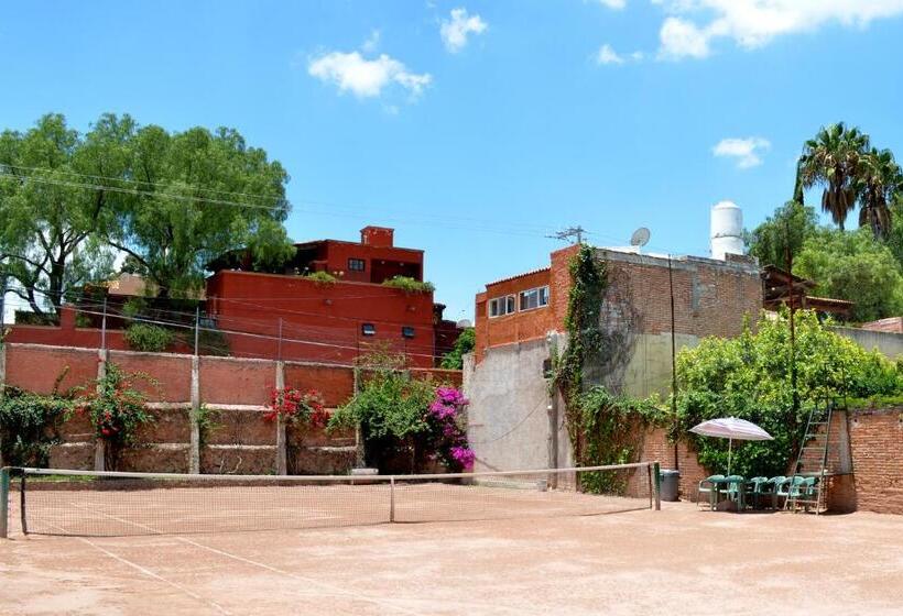 هتل Posada De La Aldea