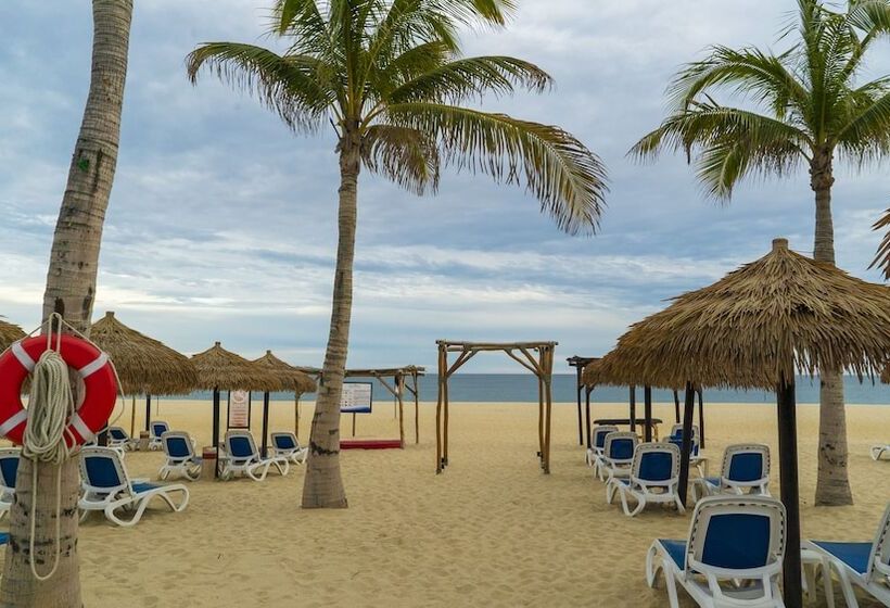 هتل Grand Decameron Los Cabos, A Trademark All Inclusive Resort