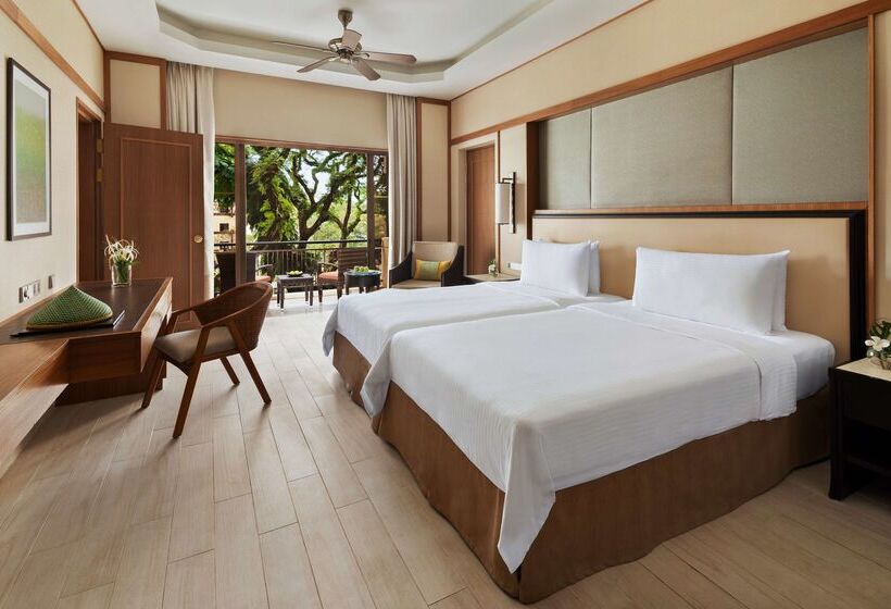 בית מלון כפרי Shangri La Rasa Sayang, Penang