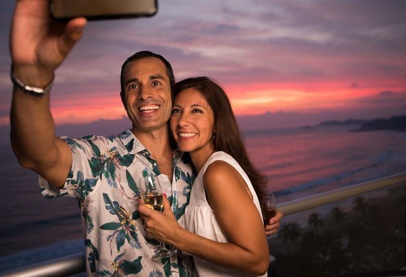 هتل Sunscape Dorado Pacifico Ixtapa Resort & Spa  All Inclusive