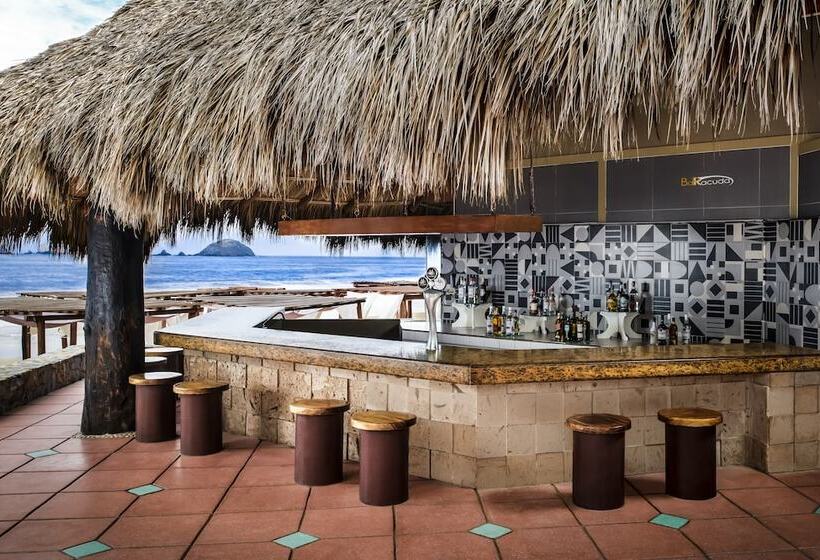 هتل Sunscape Dorado Pacifico Ixtapa Resort & Spa  All Inclusive