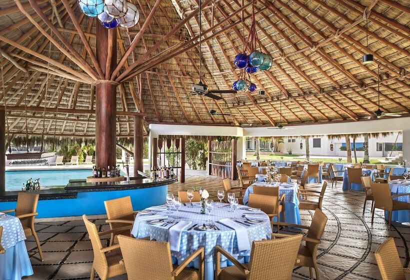 هتل Sunscape Dorado Pacifico Ixtapa Resort & Spa  All Inclusive