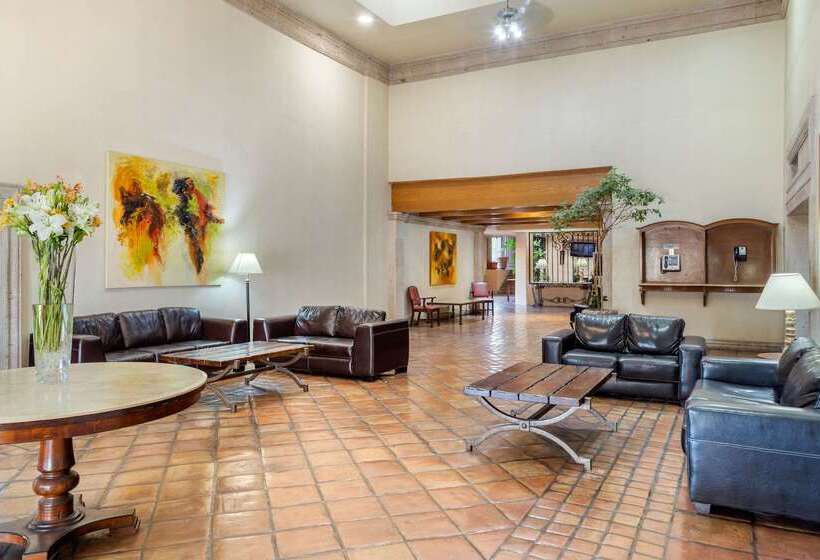 Fotos del hotel Quality Inn & Suites Saltillo Eurotel:  18
