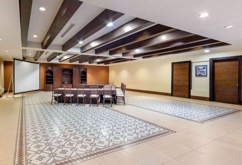 Fotos del hotel Quality Inn & Suites Saltillo Eurotel:  27