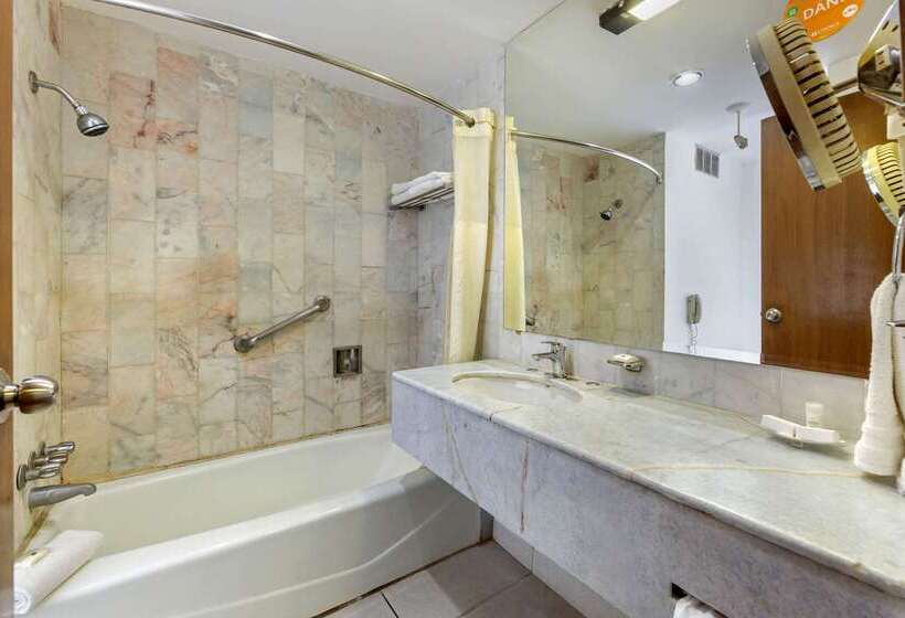 Fotos del hotel Quality Inn & Suites Saltillo Eurotel:  36