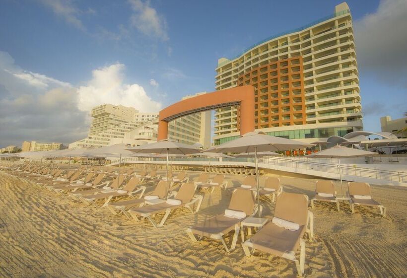 استراحتگاه Beach Palaceall Inclusive