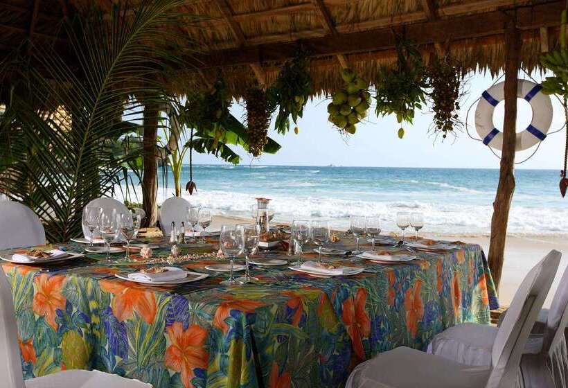 استراحتگاه Las Brisas Ixtapa
