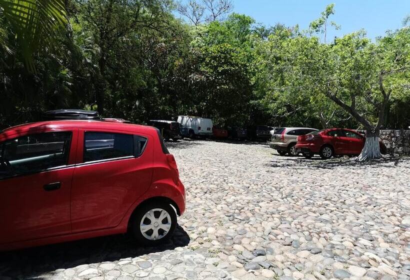 استراحتگاه Las Brisas Ixtapa