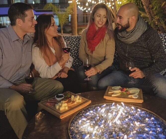 استراحتگاه San Nicolas Hotel Casino