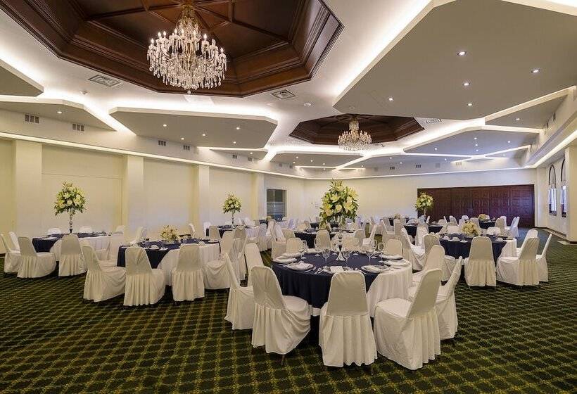 استراحتگاه San Nicolas Hotel Casino