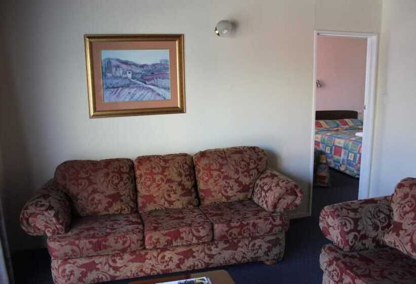 193 Aorangi Manor Motel