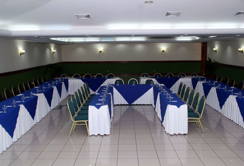 Hotel Best Western Las Mercedes Airport