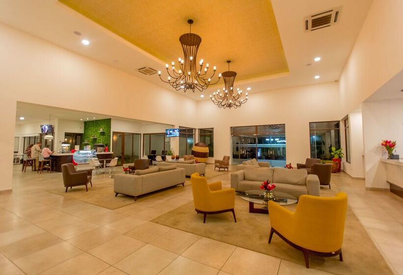 فندق Best Western Las Mercedes Airport