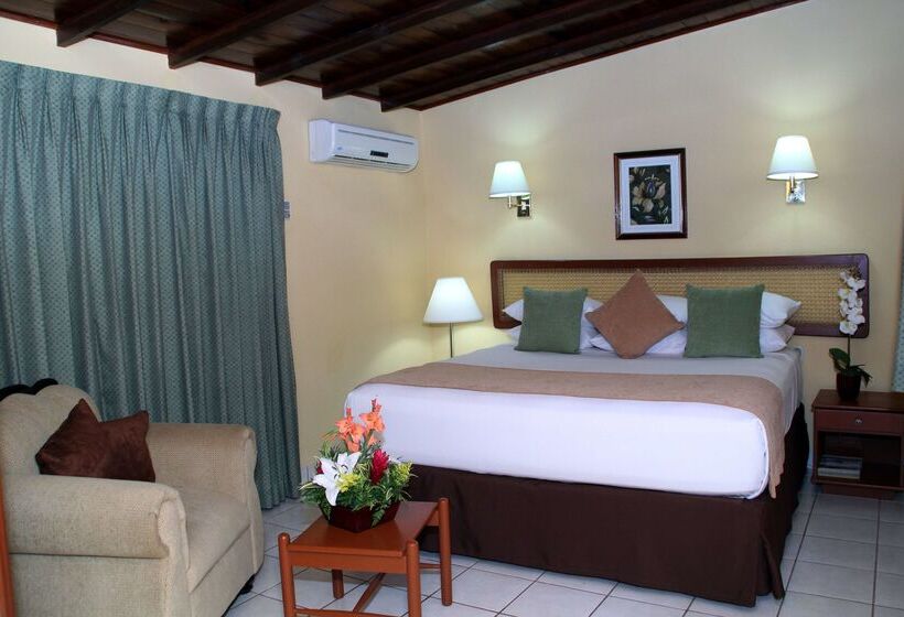 هتل Best Western Las Mercedes Airport