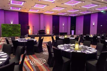 هتل Crowne Plaza Auckland, An Ihg