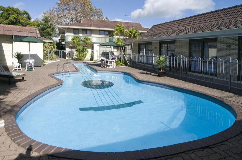 Fotos del hotel Dukes Midway Lodge:  8