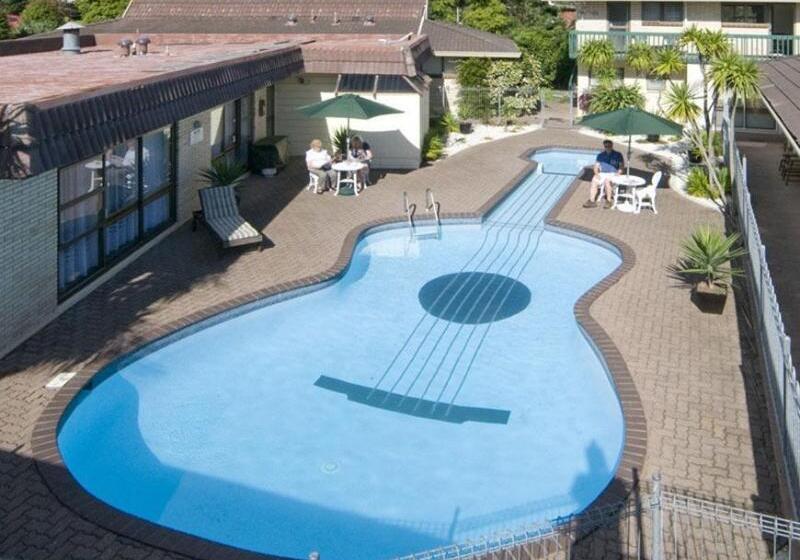 Fotos del hotel Dukes Midway Lodge:  10