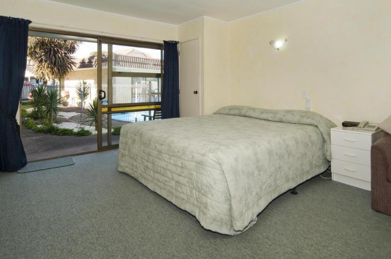 Fotos del hotel Dukes Midway Lodge:  2