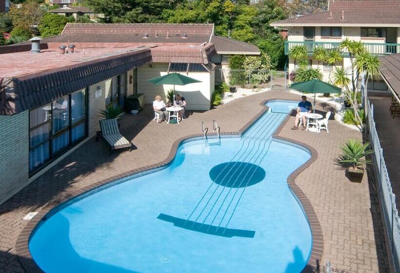 Fotos del hotel Dukes Midway Lodge:  17