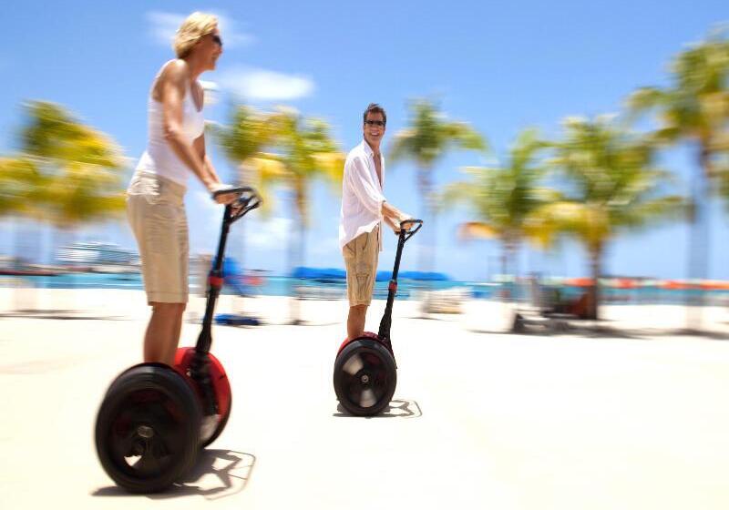 هتل Holland House Beach